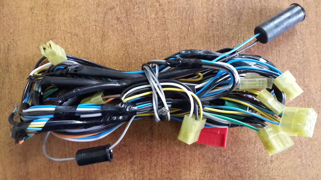 21070-3724017 Жгут моторного отсека левый (2105)